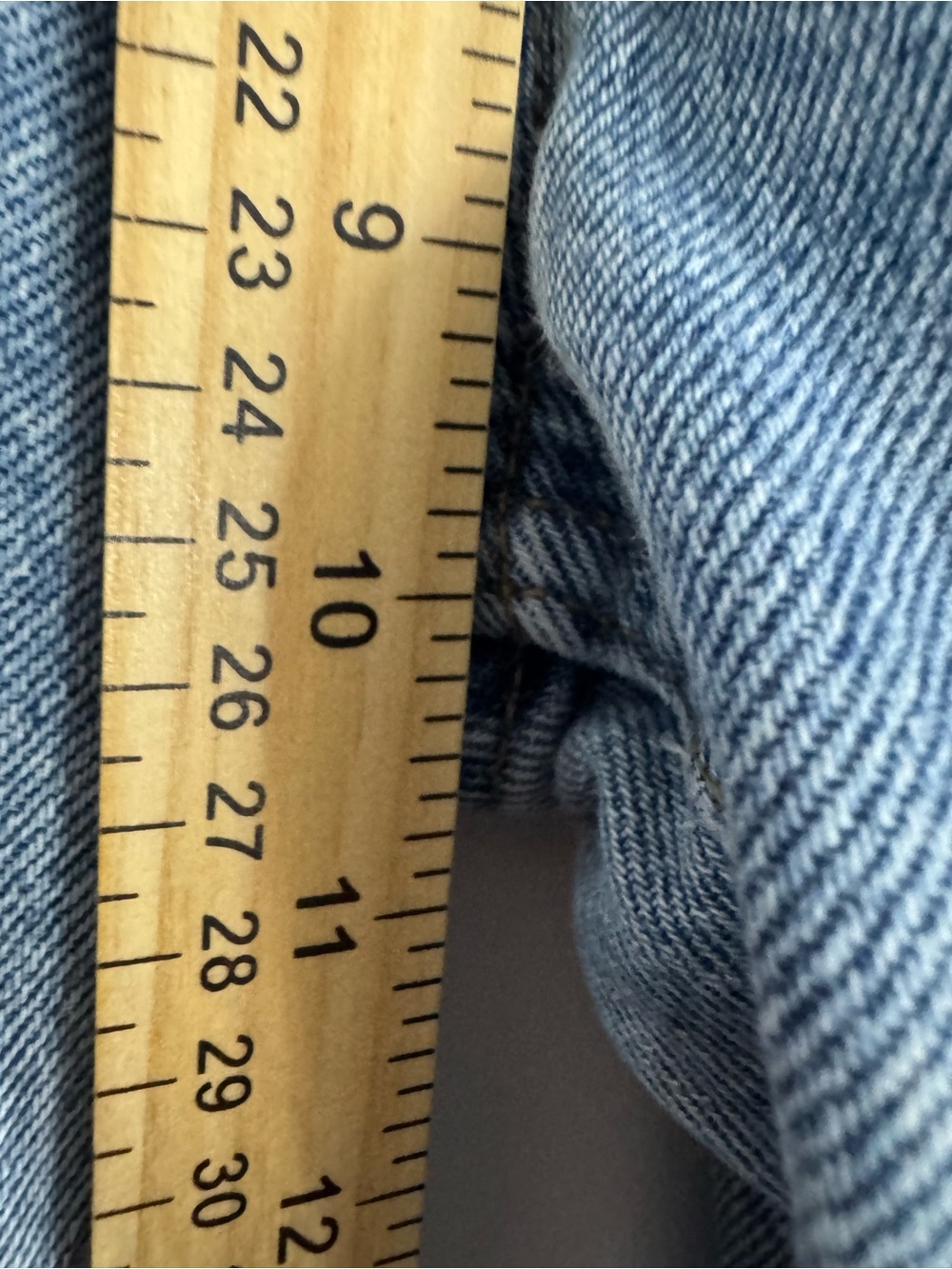 Levi's Light Blue Wide-Leg Low-Rise Jeans - Picture 8 of 10